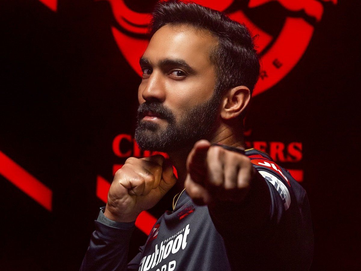 मैच से पहले ही दिनेश कार्तिक ने दे डाला था ऐसा बयान, जब पिच पर उतरे तो दिला दी धोनी की याद