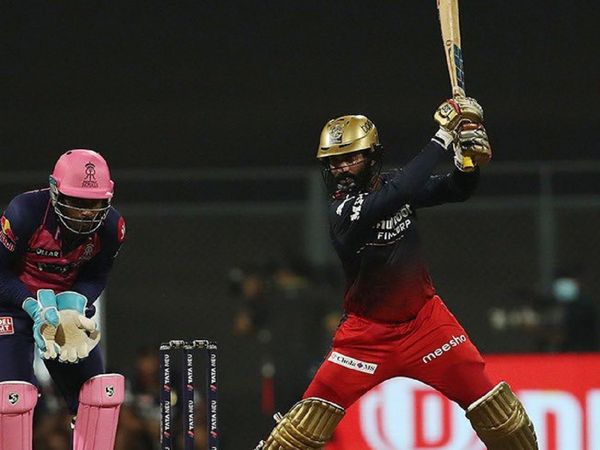 IPL 2022: Dinesh Karthik against Rajasthan Royals
