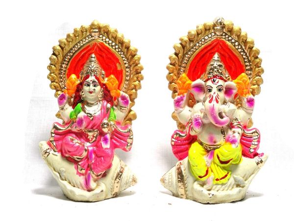 Idol of Diwali Laxmi Ganesh Murti Tips in Hindi
