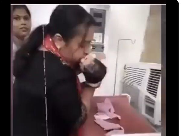 Lady Doctor Gave New Life To New Born Baby Video Goes Viral