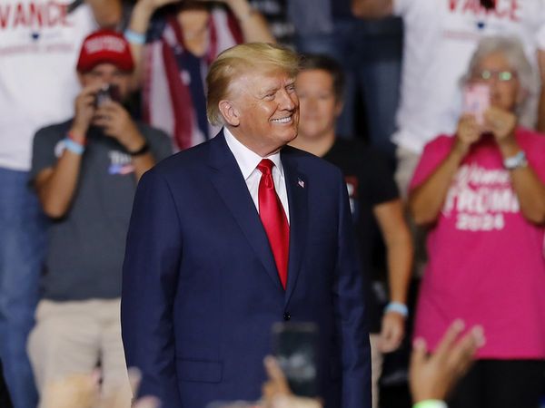 Donald Trump mocks Joe Biden, got to sit at Queen Elizabeth II's funeral 14th row