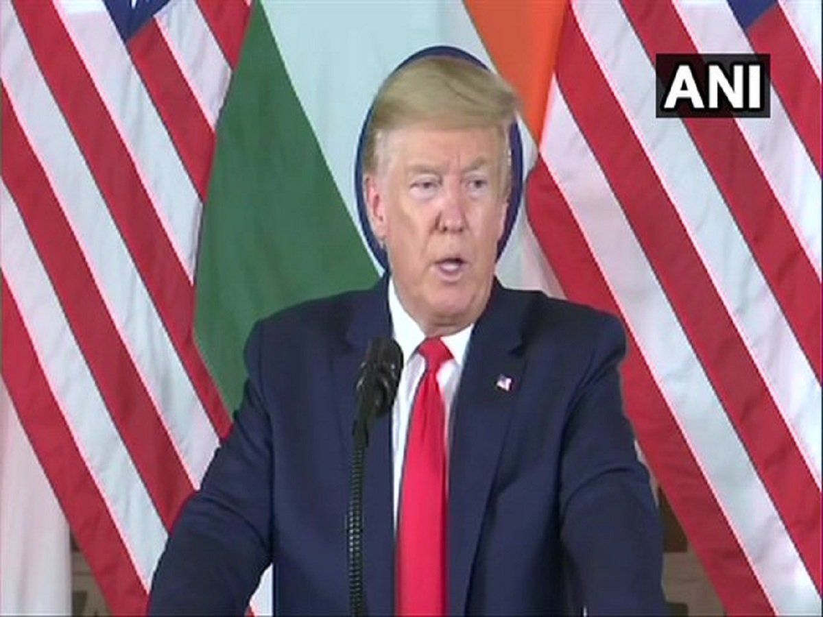 Capitol बिल्डिंग पर हुई हिंसा को लेकर ट्विटर हुआ सख्त, ट्रंप का Twitter अकाउंट स्थायी रूप से किया बंद
