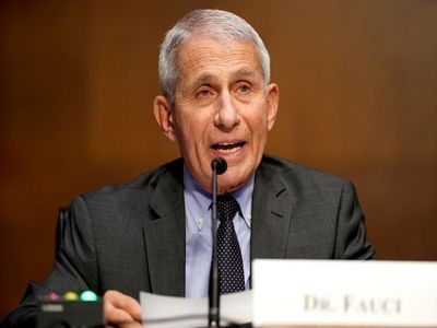 US expert expresses concern that Omicron COVID strain might spread widely US expert expresses concern that Omicron COVID strain might spread widely