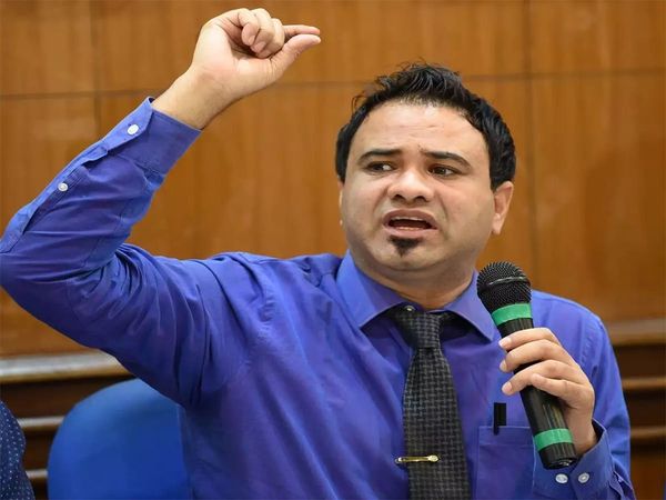 Dr Kafeel Khan SP Candidate