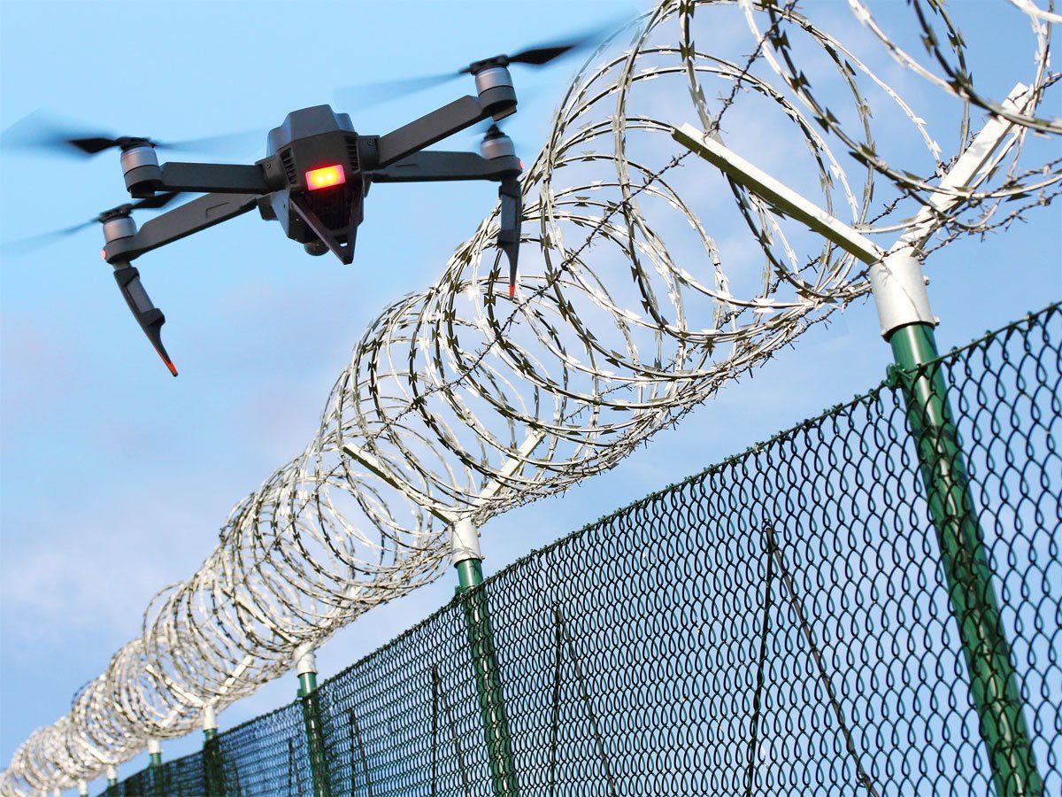 Drone Ban:श्रीनगर में "ड्रोन" पर लगी पाबंदी, एयरफोर्स पर अटैक के बाद प्रशासन का कड़ा कदम