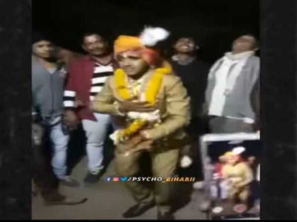 Dance Video Groom Dance on Aunty Number One Movie Song Funny Video Goes Viral
