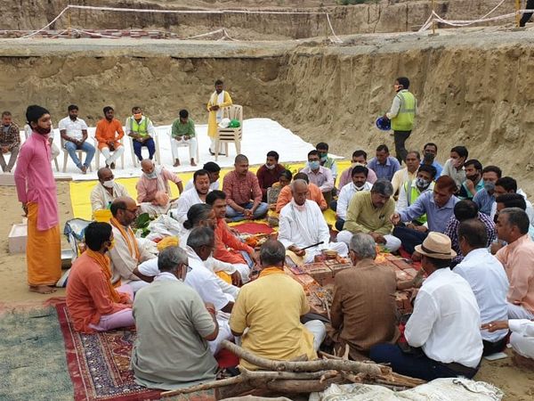  Ram mandir shilaanyaas Nine Shilas foundation,राम मंदिर के शिलान्यास,राम मंदिर के शिलान्यास पर नौ 'शिला' स्थापित,देखिए तस्वीरें , par nau shila sthaapit dekhie tasveeren,अयोध्या में राममंदिर,में श्री राम जन्मभूमि मंदिर के निर्माण कार्य 