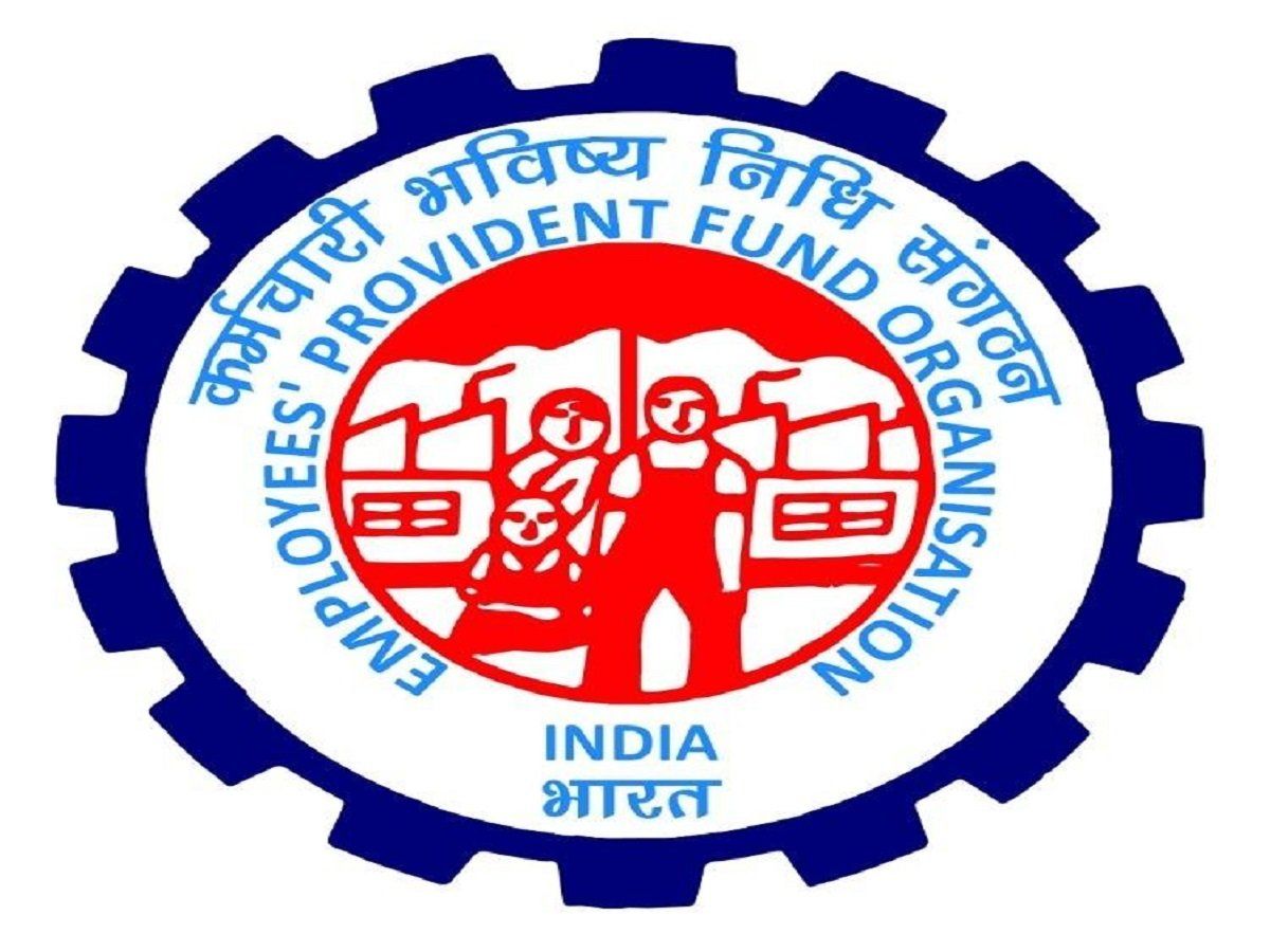 EPFO ने अपने करोड़ों ग्राहकों को दिया झटका, ब्याज दर घटाकर की चार दशक में सबसे कम