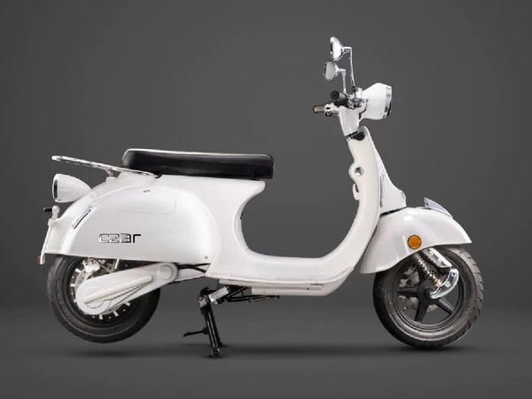 EVeium Comet Electric Scooter