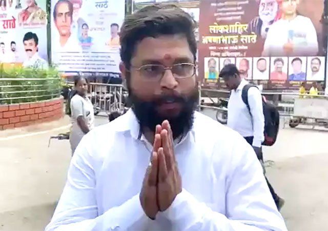 महाराष्ट्र के सीएम एकनाथ शिंदे के 'डुप्लीकेट' विजय माने के खिलाफ केस दर्ज, जानें क्या है वजह-Video