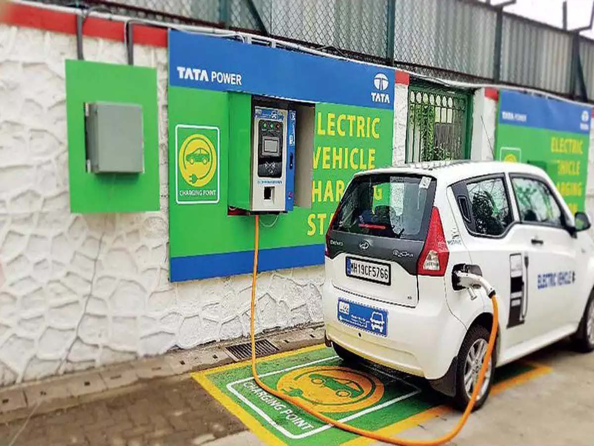 Pune Electric Vehicle Deputy CM Ajit pawar announced five thousand