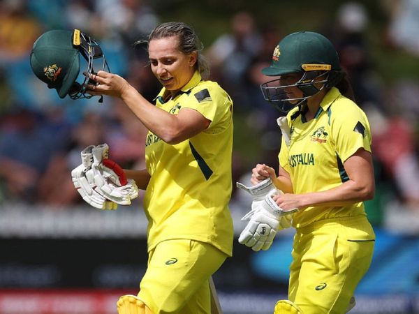 Ellyse-Perry-Tahlia-McGrath