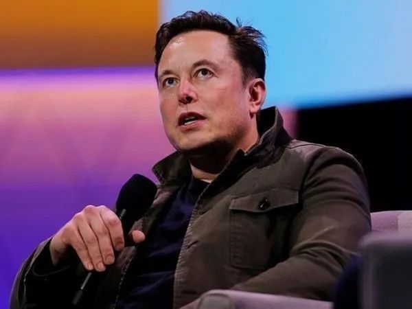 Elon Musk richest person who added Rs 127 crore every hour to his wealth last year