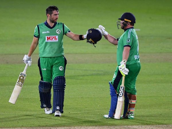 England beat Ireland in third ODI