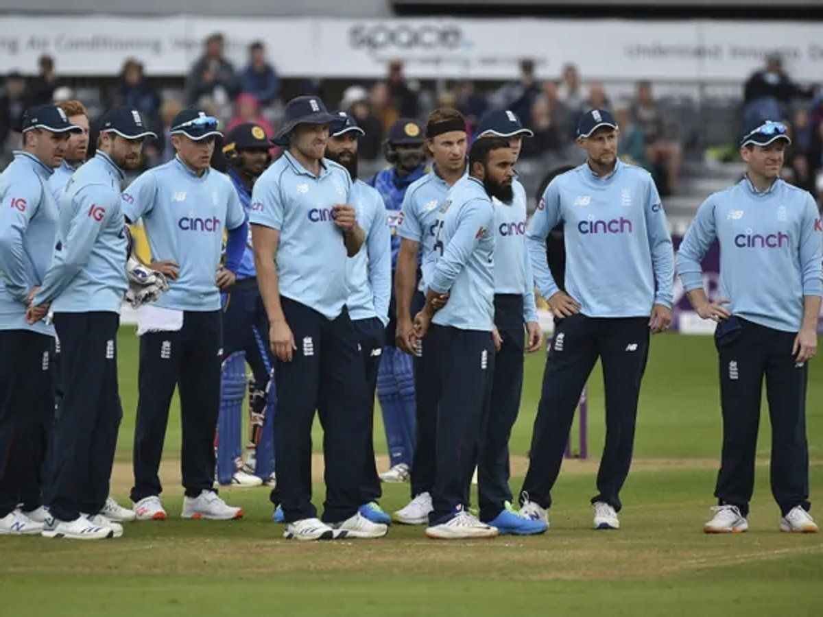 England Players Test Positive Coronavirus Attacks On England Cricket Team Ahead Of Odi Series Against Pakistan प क स त न क ख ल फ वनड स र ज स पहल इ ग ल ड क ट म पर क र न क हमल इतन