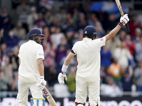 Joe Root and Dawid Malan