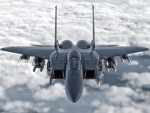 F-15 fighter jet