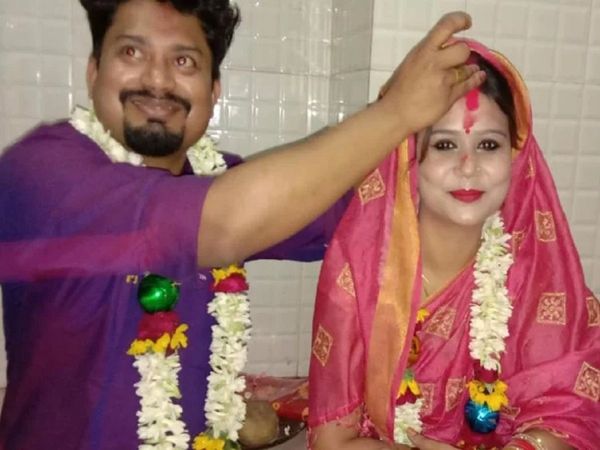 Facebook love story Husband ran with jewelry and cash from wife house in Kolkata