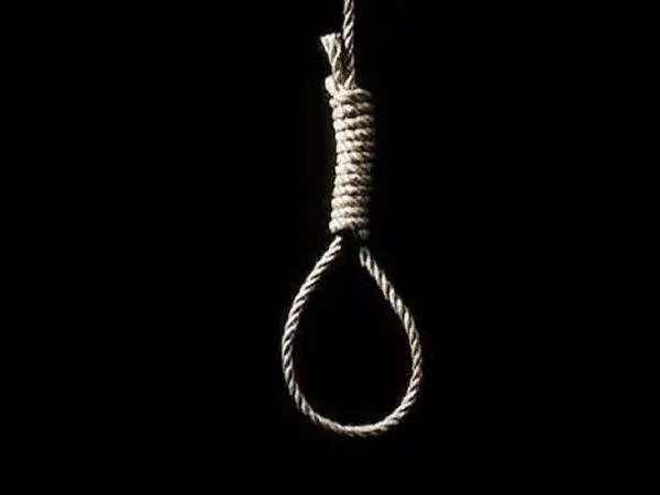 Iranian woman waiting to be executed dies of a heart attack after watching 16 inmates hanged