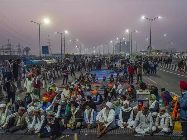 Ex-servicemen wrote letter to farmers pleading not to interrupt Republic Day celebrations