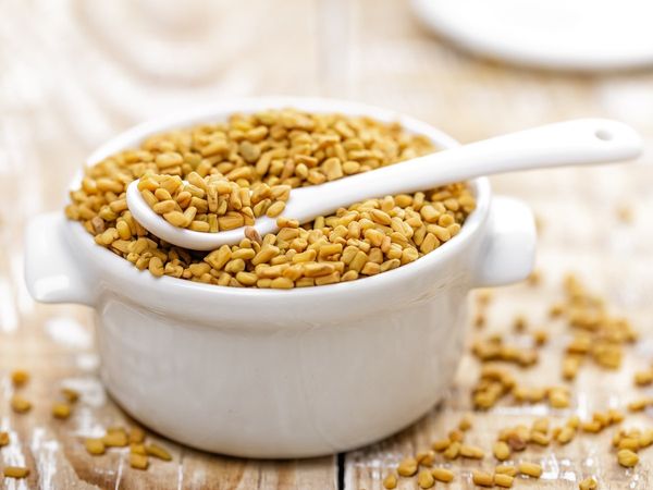  Fenugreek lemon face pack