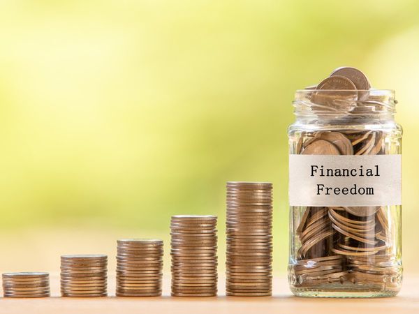 Follow these 7 tips to achieve financial freedom this Independence Day 