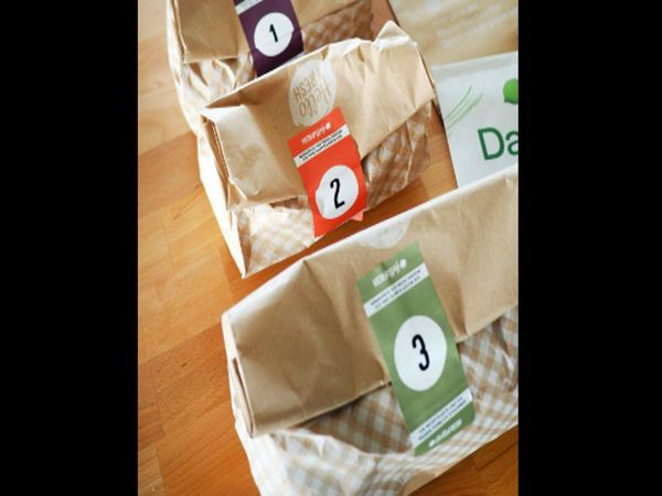 woman 43 thousand Found in KFC Sandwich Packet