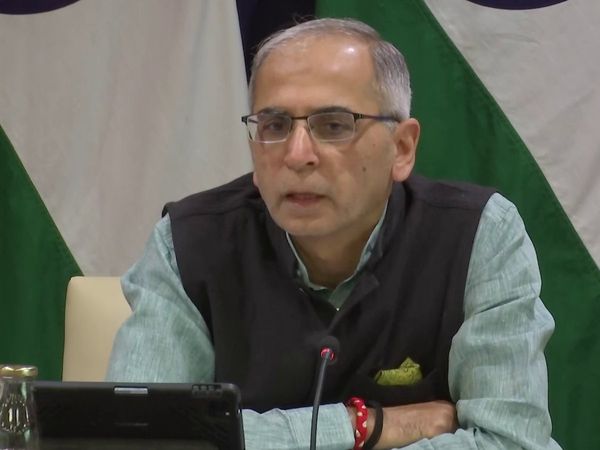 Foreign Secretary Vinay Kwatra said on import of crude oil from Russia there is no pressure on India regarding this 