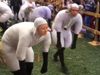 VIDEO: यहां इंसान बन गए भेड़,हरकतें देखकर लगाएंगे जमकर ठहाके