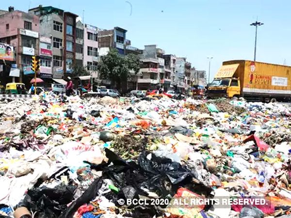 AGRA GARBAGE PILE 