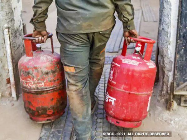 Gass Cylinder: अब गैस बुक कराना हुआ आसान, दीजिए बस एक ‘मिस्ड कॉल'