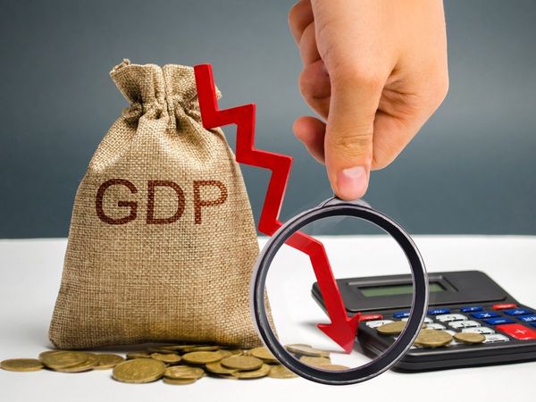 GDP growth: up 1.6% in Q4: 7.3% decline in FY 2020-21