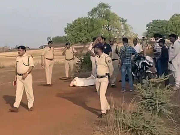 3 Police personnel including SI of Aron police station shot dead by poachers in the forest in Guna, MP