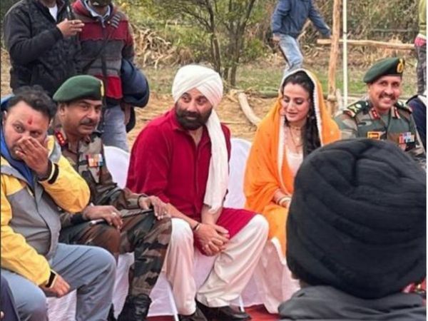 a property owner accused gadar 2 film makers of cheating and fraud, gadar 2 film makers accused of cheating and fraud