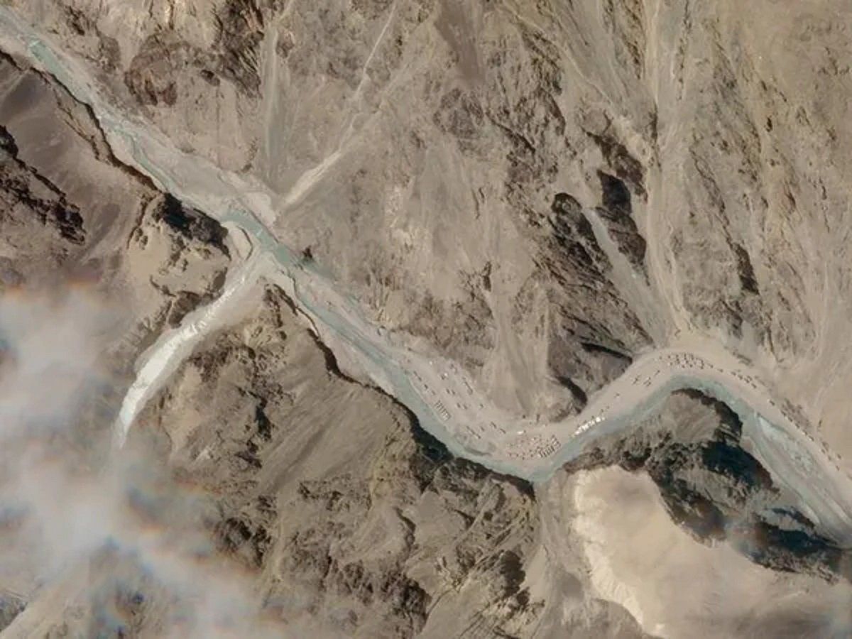 फाइनली चीन को हटना पड़ा पीछे, गलवान घाटी में टेंट समेटकर 1-2 किलोमीटर तक पीछे हटे चीनी सैनिक