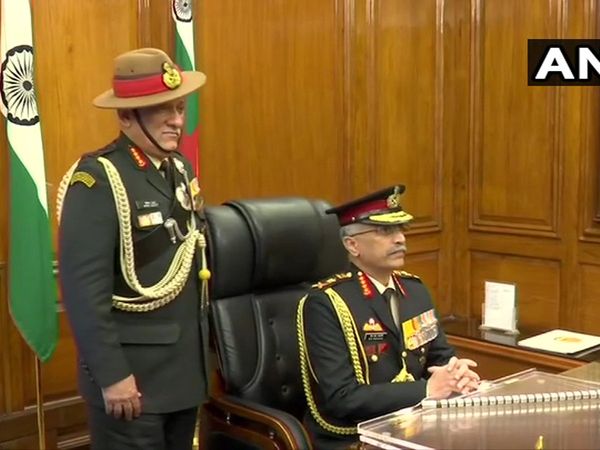 जनरल मनोज मुकुंद नरवने ने 28वें थल सेनाध्यक्ष का पदभार संभाला, बने बिपिन रावत के उत्तराधिकारी