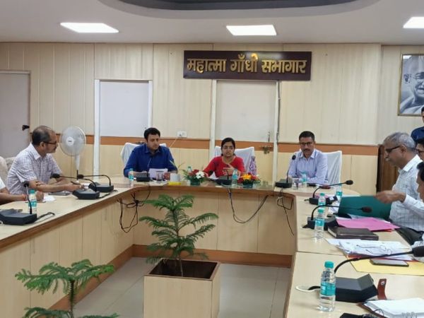  Ghaziabad Administration