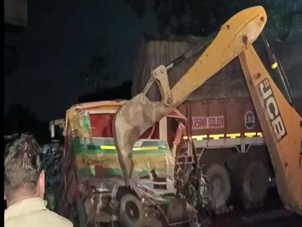 Ghaziabad Truck Accident News