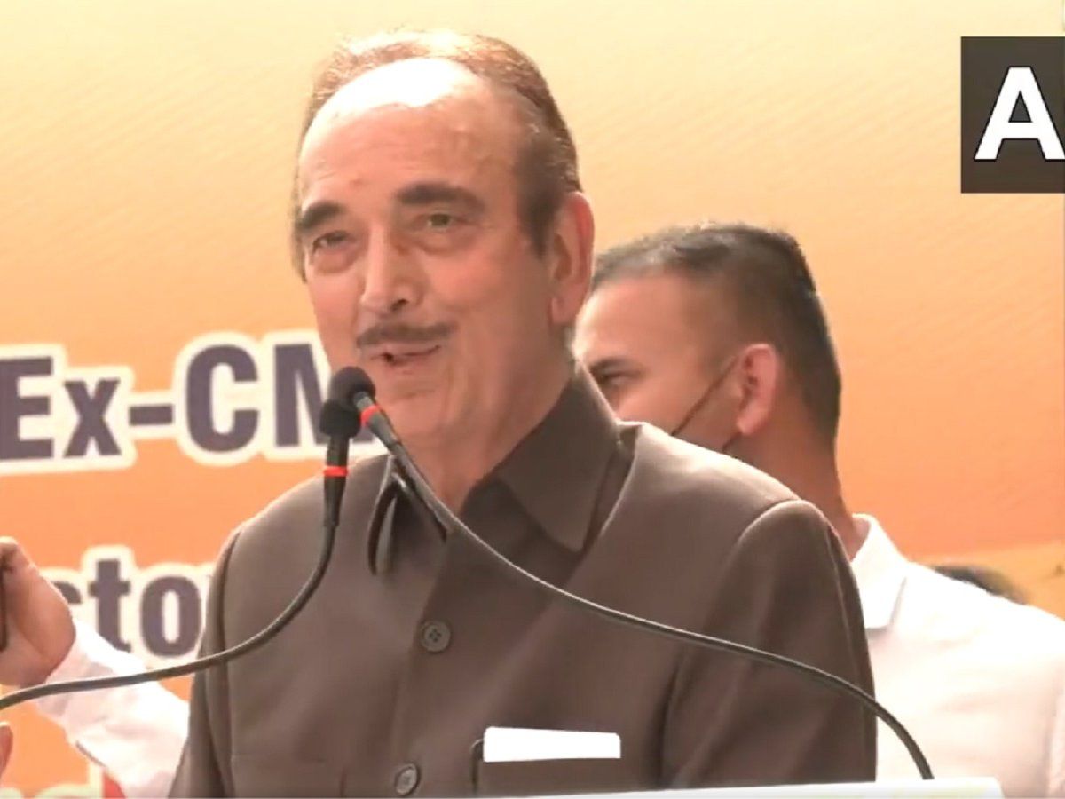 'J&K में जो हुआ उसके लिए पाकिस्तान, आतंकवाद जिम्मेदार', Kashmir Files पर विवाद के बीच बोले गुलाम नबी आजाद
