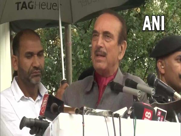I will announce new party in 10 days Ghulam Nabi Azad said during rally in Baramulla