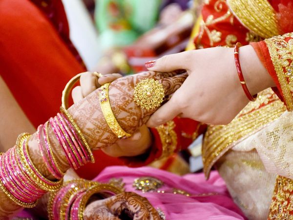 aaj ke sone ka bhav gold silver price today 16 August 2021 know gold rates in your city sone ka bhav