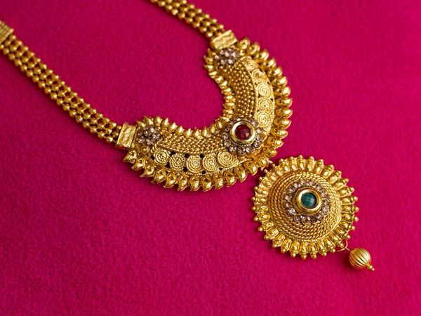 SBI is giving discount on gold loan, know how to apply