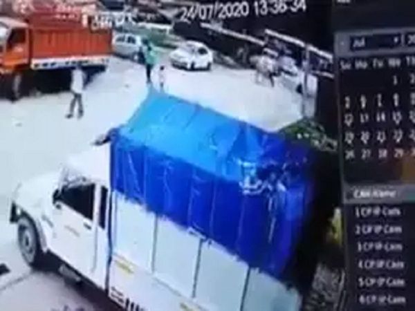 Uttar Pradesh A child who was kidnapped yesterday in Gonda, has been recovered 4 accused arrested