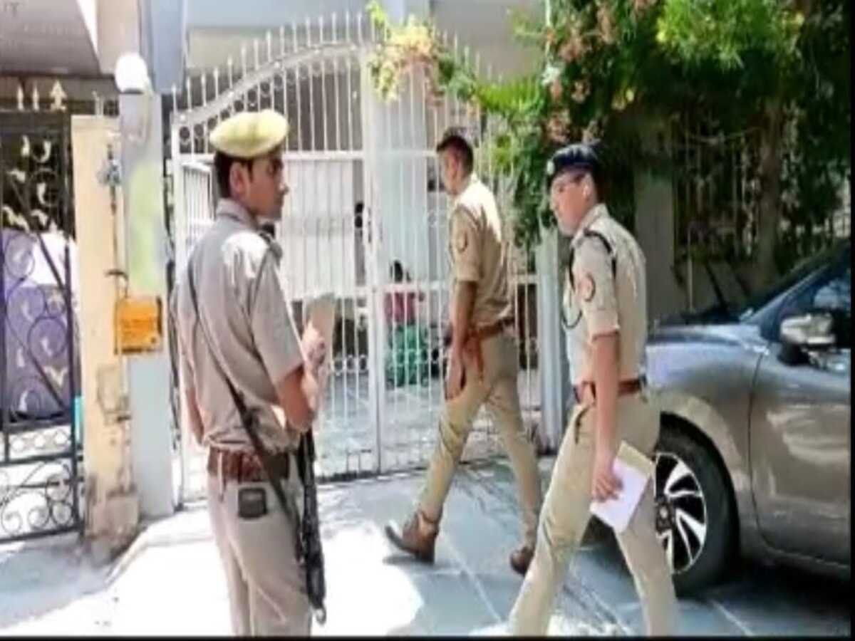 Greater Noida Crime: Robbery At Merchant Navy Officer's House In ...