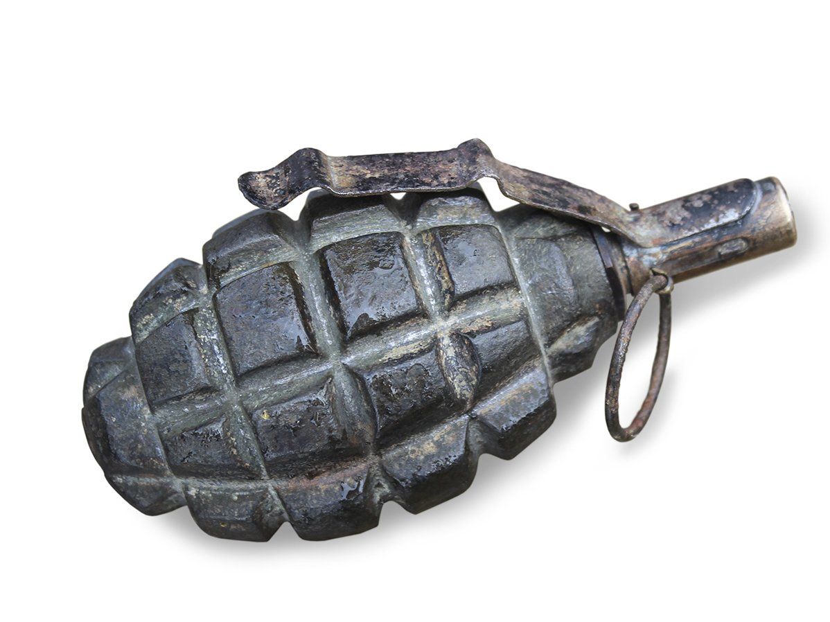 J&K Grenade Attack: आतंकियों ने किया कुलगाम के काजीगुंड डाक बंगले पर ग्रेनेड से हमला