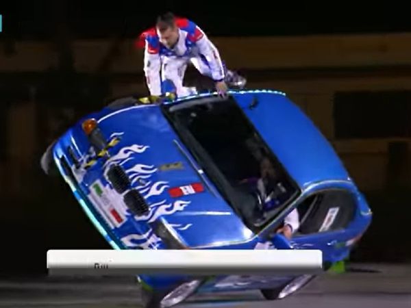 Guinness World Record For Changing Tyre Of Moving Car