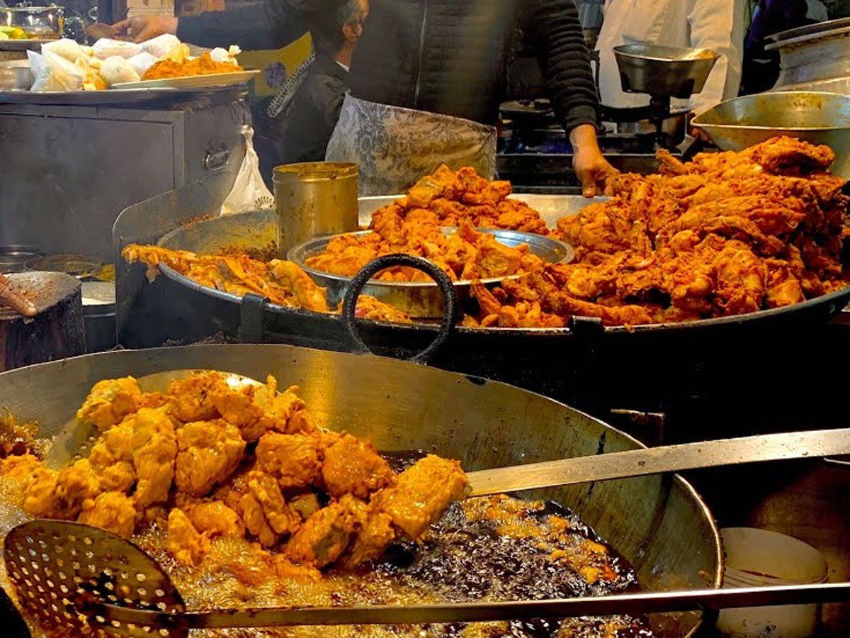 Gujarat Non-Veg Shops: गुजरात के राजकोट और बडोदरा में सड़क किनारे नॉनवेज की दुकानों पर रोक की तैयारी!