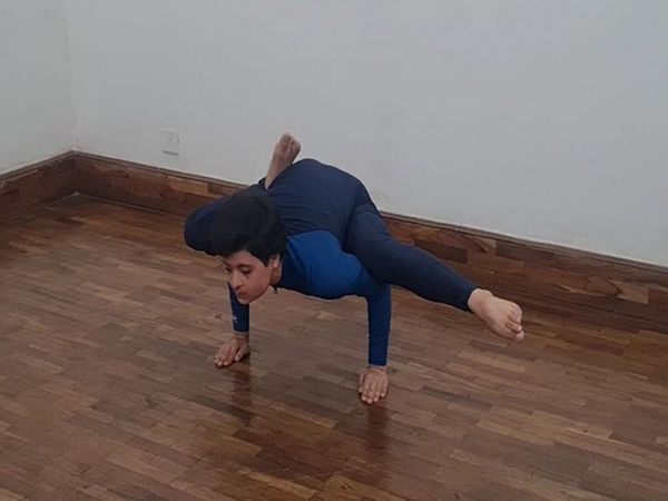 Gujarat's 'Rubber Girl' met PM Modi, despite suffering from Down syndrome, is top in yoga, will be discussed in Mann Ki Baat