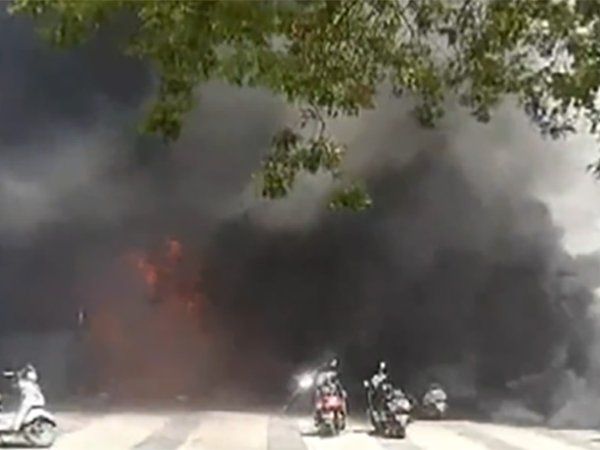 Punjab Fire: अमृतसर के गुरु नानक अस्पताल में लगी भीषण आग, मची भगदड़, मरीजों को निकाला गया बाहर-VIDEO