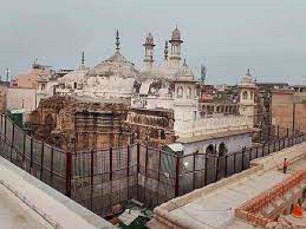 ज्ञानवापी पर सुप्रीम फैसला, जानें कोर्ट ने हिंदू-मुस्लिम पक्ष पर क्यों कहा 'संतुलन' जरूरी